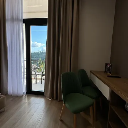 Panorama & Отель Эльбасан